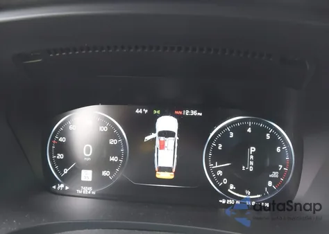 2021 Volvo V90 T6 R-Design z USA, uszkodzony, nr VIN YV1A22VM8M1165603